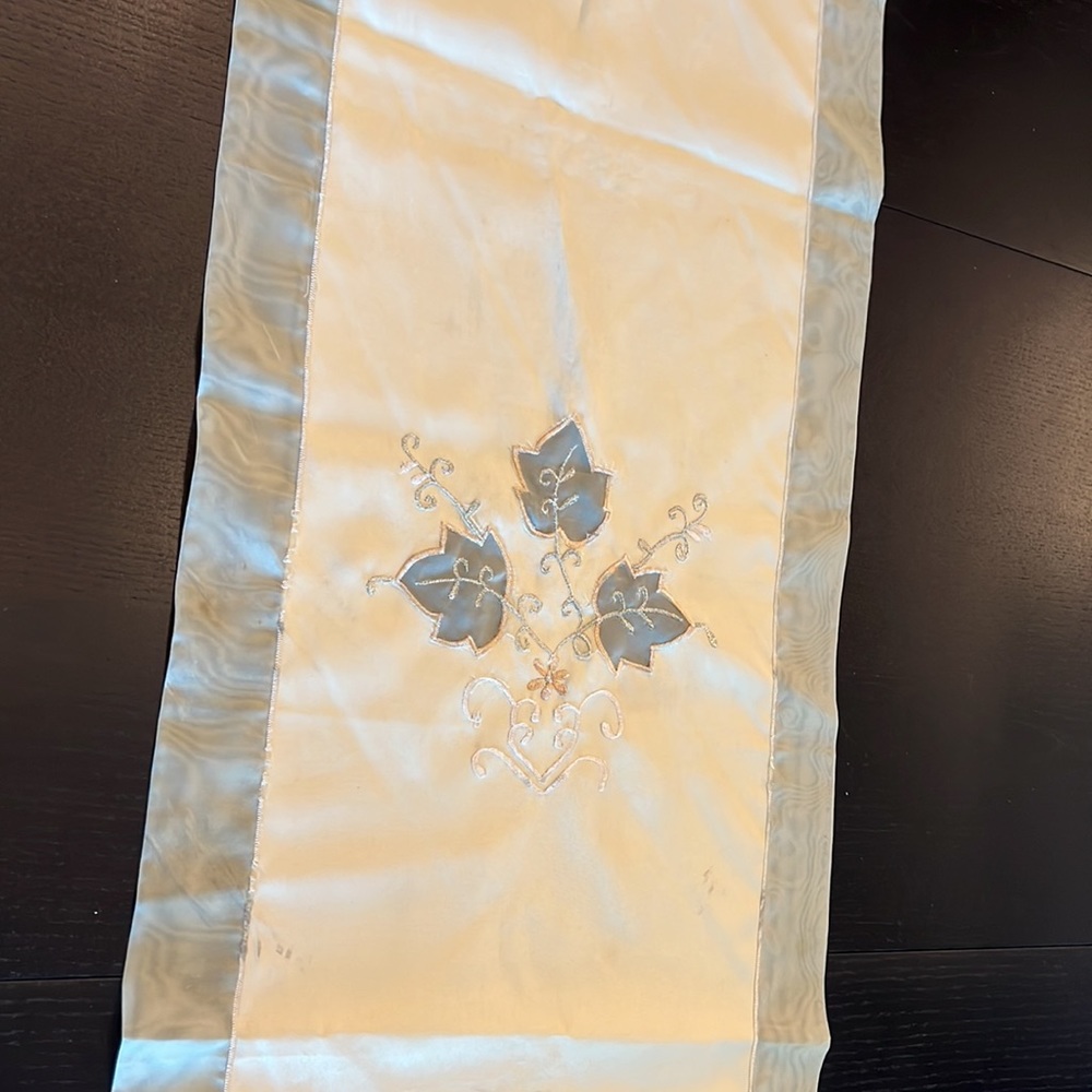 Dining Table Runner - Picture 4 of 5
